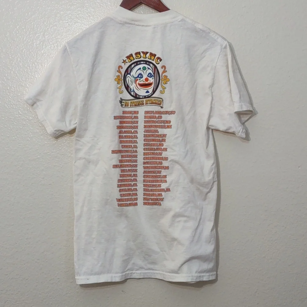 VINTAGE SLIGHTLY USED NSYNC NO STRINGS ATTACHED CONCERT TSHIRT 2000 SIZE S - Picture 9 of 9